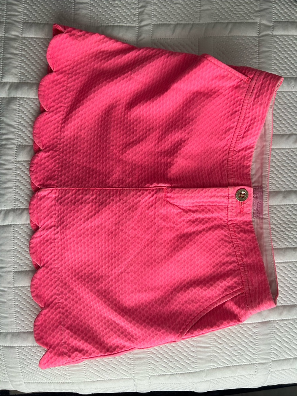 Lilly Pulitzer Bright Pink Scalloped Hem Women’s Skort